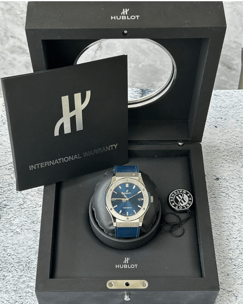 pre owned hublot classic fusion blue 511.nx.7170.lr