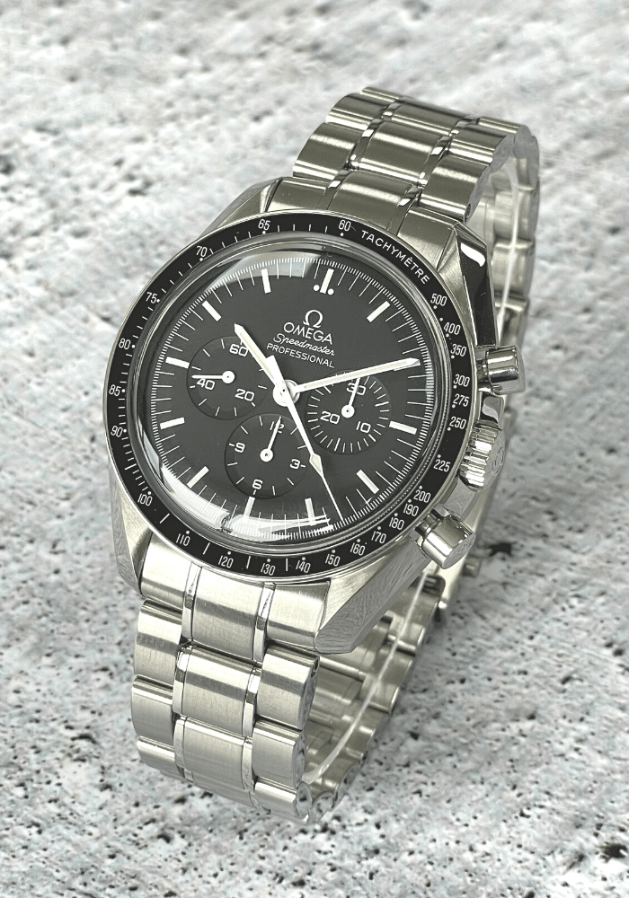 omega moonwatch (3)